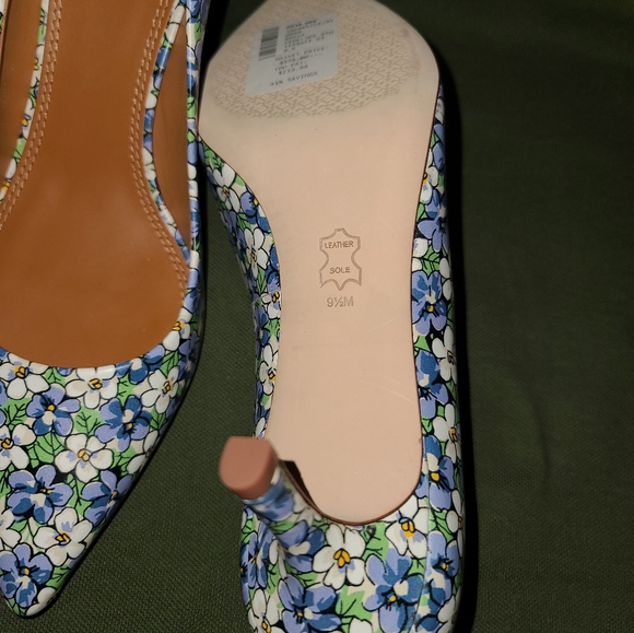 Tory Burch Heels - Picture 5 of 17